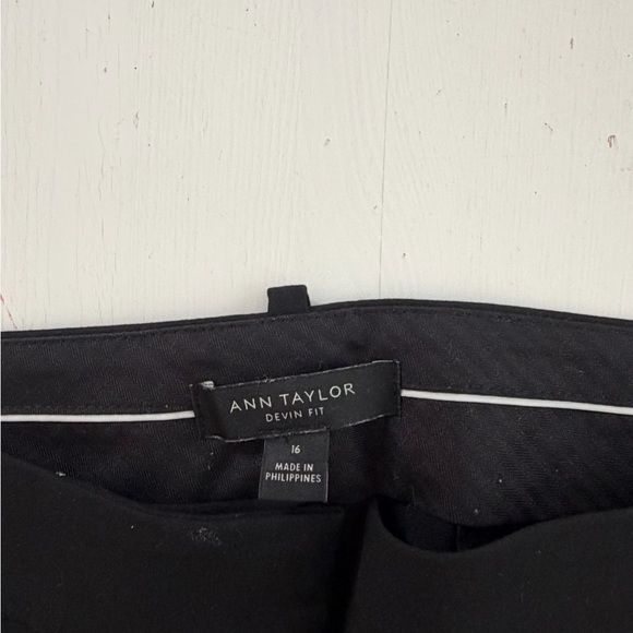 Ann Taylor Classic Black Dress Pants - Picture 3 of 4